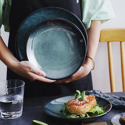 Assiette Printemps en céramique bleu minéral, 15,2 à 25,5 cm