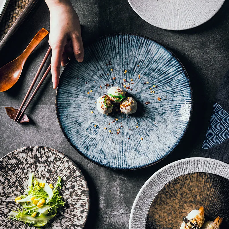 Assiette japonaise en grès à glaçure blanche mate Dahlia, vue 2