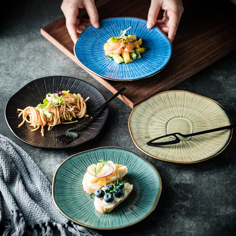 Assiette japonaise en grès à relief rayonnant Kanazawa, vue 3