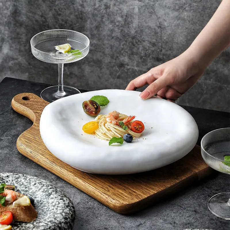 Assiette japonaise effet marbre de forme irrégulière Nagano