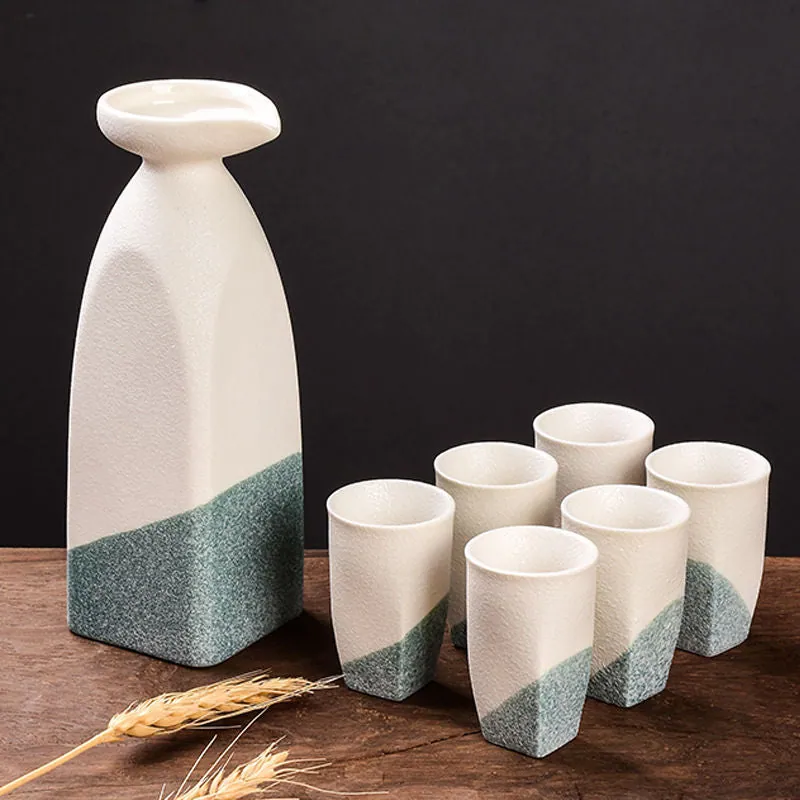 Set à saké japonais en grès Nadir : carafe et tasses