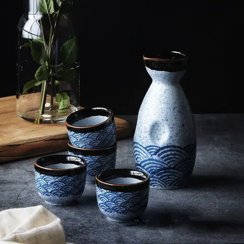 Set à saké japonais en céramique Zénith : carafe tokkuri et tasses