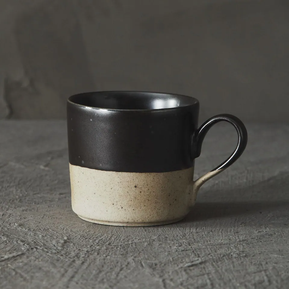 Tasse à café en grès émaillé avec anse Jade