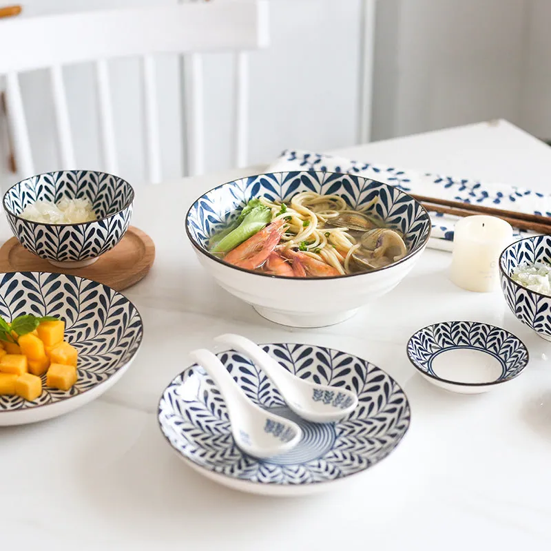 Vaisselle japonaise en grès Lune : bols, assiettes, bol à nouilles, vue 2