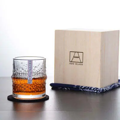 Verre à whisky japonais à relief vertical Raffinement